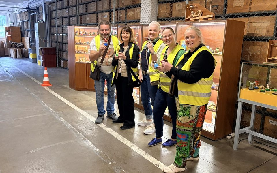 Tour group on a Bananas4Beading holiday